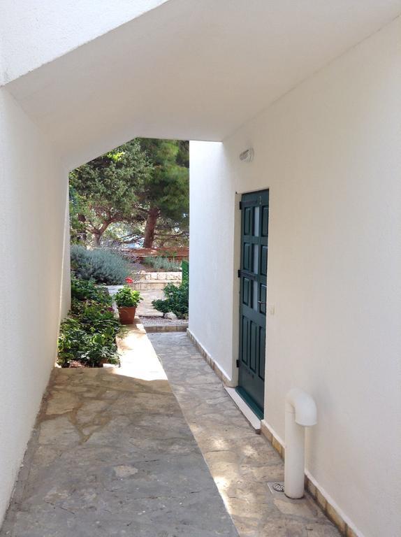 Apartments Vila Oksana Mimice Exterior photo
